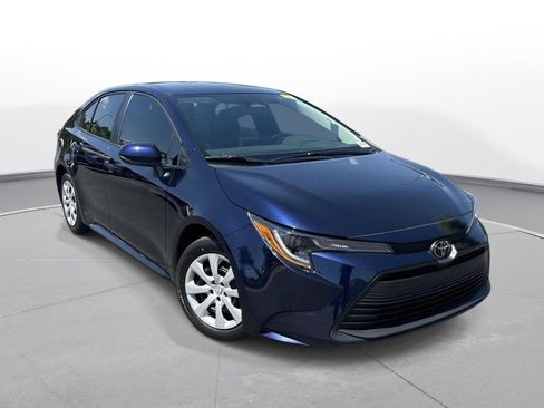 Used 2024 Toyota Corolla LE image 4