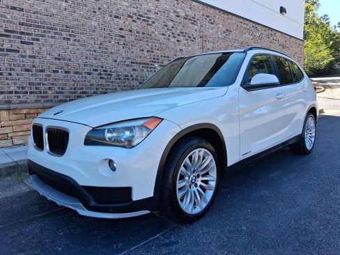 Used 2015 BMW X1 sDrive28i RWD image 1