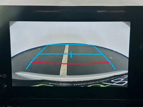 Used 2025 Toyota Corolla LE image 22