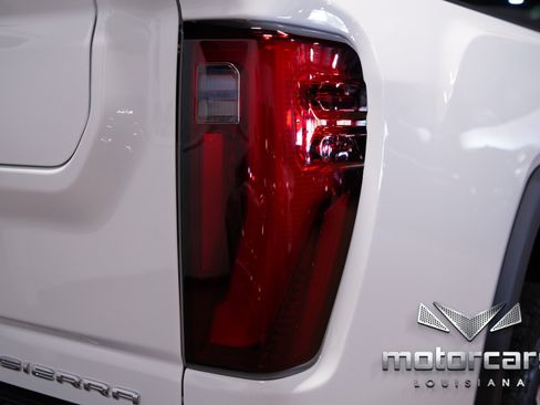 Used 2025 GMC Sierra 2500 Denali w/ Denali Reserve Package AWD/4WD image 19