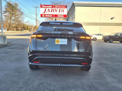 New 2025 Nissan Ariya Platinum image 6