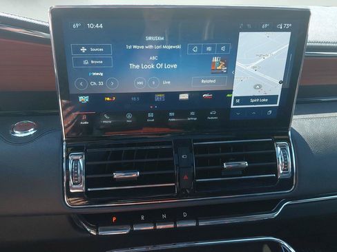 Used 2024 Lincoln Navigator Premiere AWD/4WD image 31