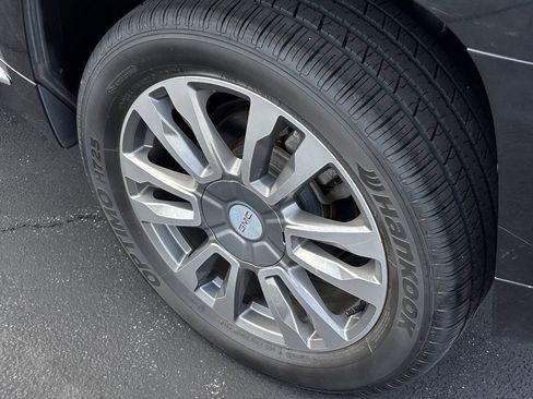 Used 2017 GMC Terrain Denali FWD image 11