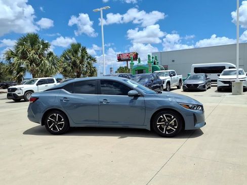 Used 2025 Nissan Sentra SV FWD image 6