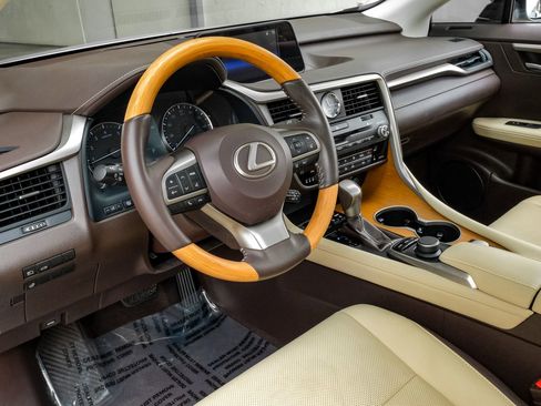 Used 2019 Lexus RX 350 FWD w/ Premium Package image 2