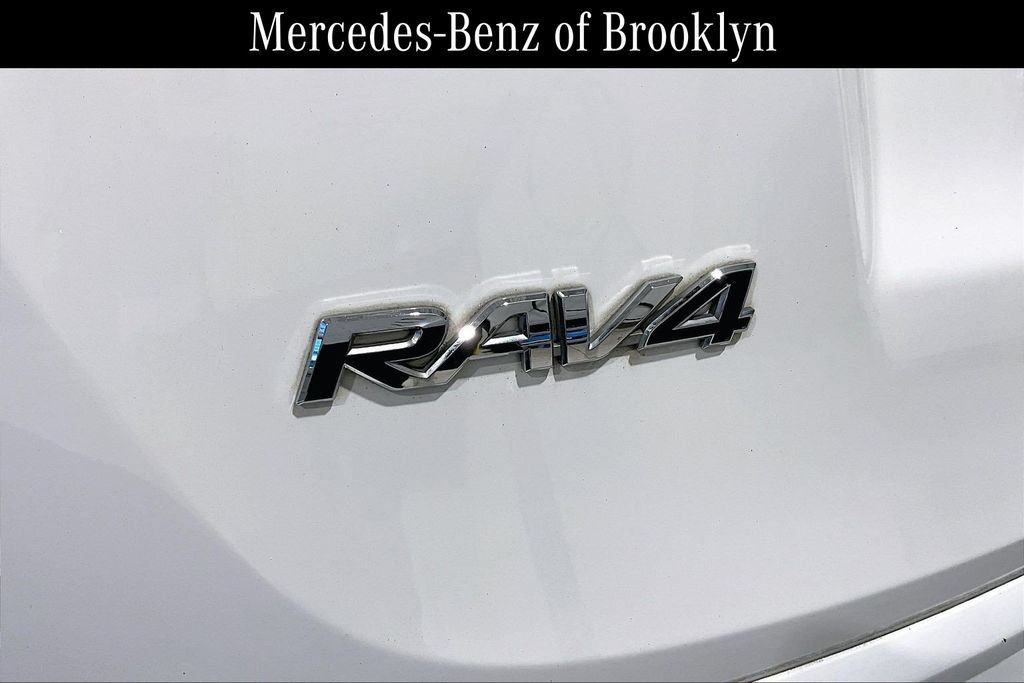 Used 2016 Toyota RAV4 XLE AWD/4WD image 31