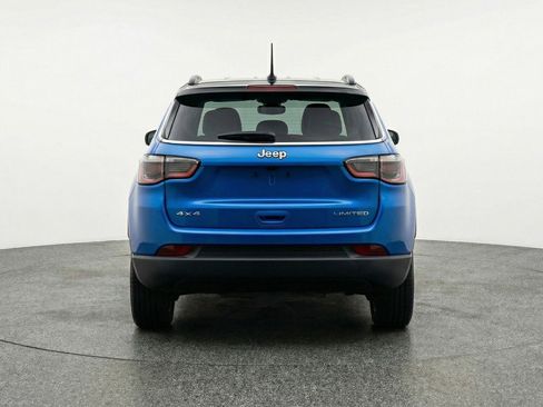 Used 2025 Jeep Compass Limited image 7