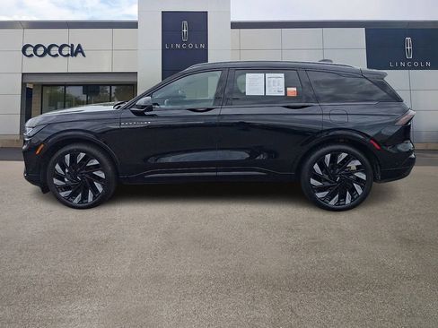 Certified 2024 Lincoln Nautilus Reserve w/ Equipment Group 202A AWD/4WD image 7