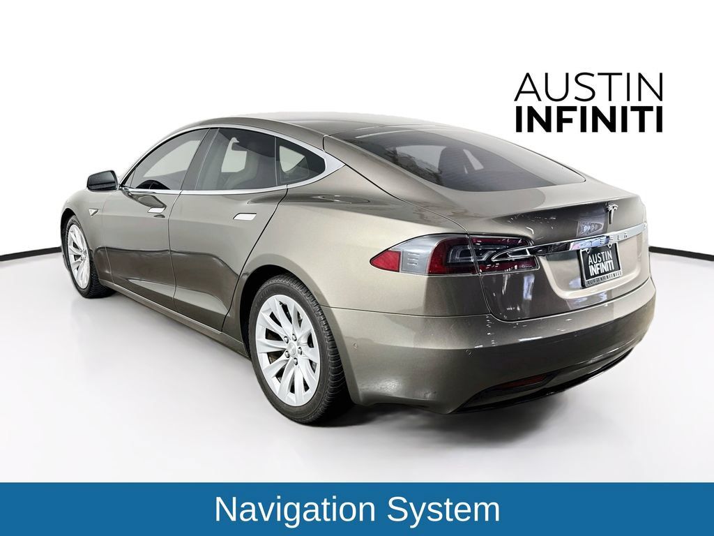 Used 2016 Tesla Model S 70 RWD image 5