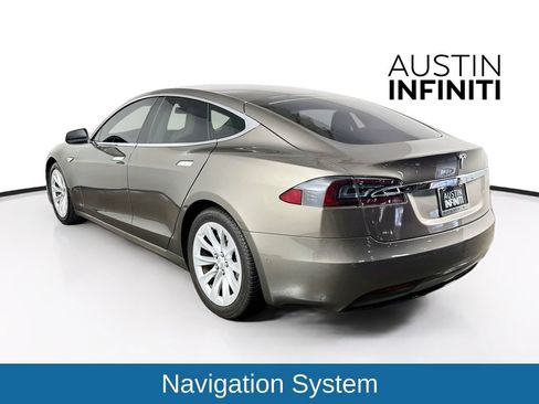 Used 2016 Tesla Model S 70 RWD image 5