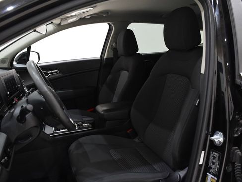 Used 2023 Kia Sportage LX image 21