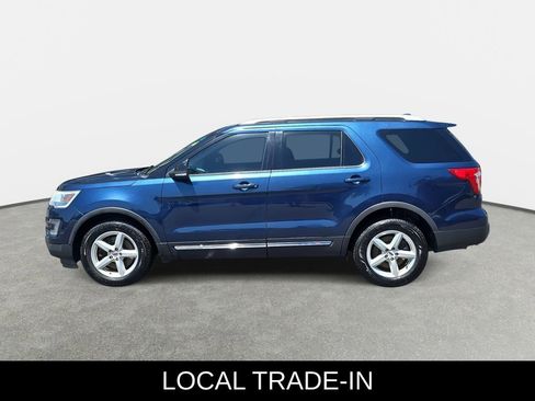Used 2016 Ford Explorer XLT w/ Equipment Group 201A AWD/4WD image 8