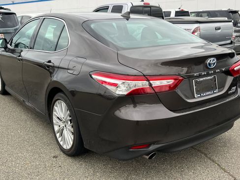 Used 2018 Toyota Camry XLE w/ Audio Package FWD image 6