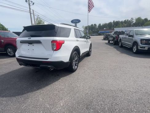 Certified 2023 Ford Explorer XLT w/ Equipment Group 202A AWD/4WD image 19