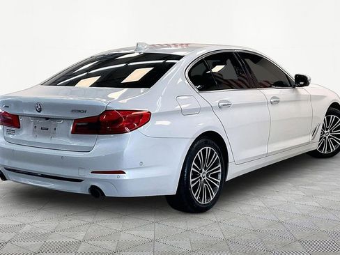 Used 2017 BMW 530i xDrive AWD/4WD image 7