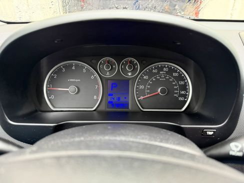 Used 2010 Hyundai Elantra GLS FWD image 29