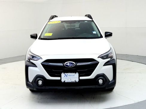 Used 2024 Subaru Outback Premium AWD/4WD image 8