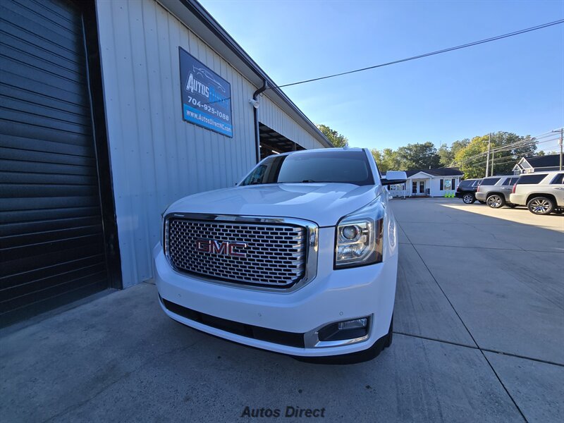Used 2017 GMC Yukon Denali w/ Open Road Package AWD/4WD image 17