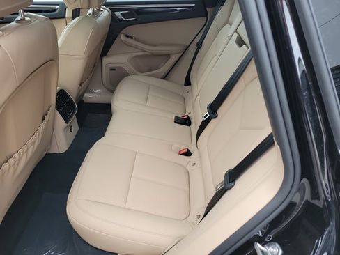 New 2026 Porsche Macan image 19