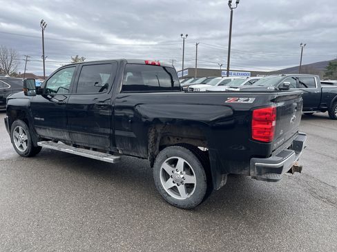 Used 2016 Chevrolet Silverado 2500 LT w/ LT Convenience Package image 6