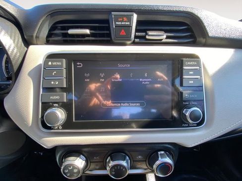 Used 2022 Nissan Versa SV image 26