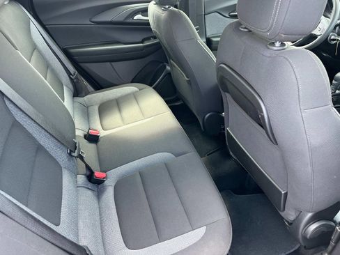 Used 2021 Chevrolet TrailBlazer LS image 21