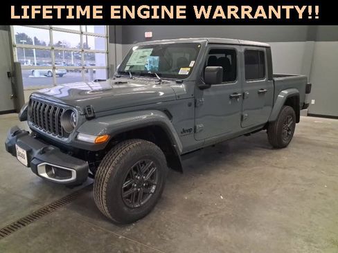 New 2026 Jeep Gladiator Sport image 4