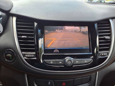 Used 2021 Chevrolet Trax LT w/ Sport Edition FWD image 31