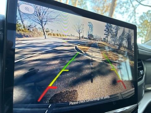 Used 2023 Ford Expedition XLT image 34