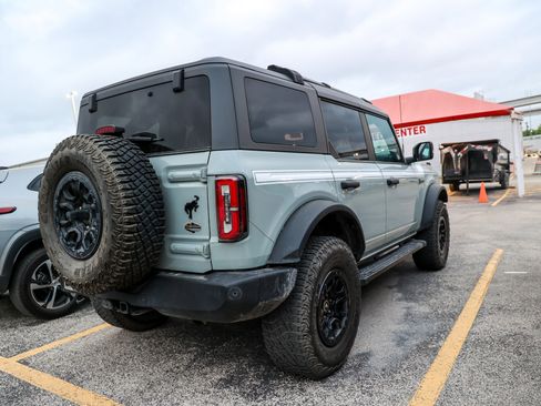 Used 2023 Ford Bronco Wildtrak image 8