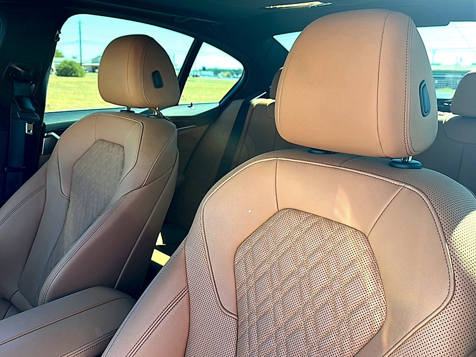 Used 2023 BMW 530i w/ Premium Package RWD image 14
