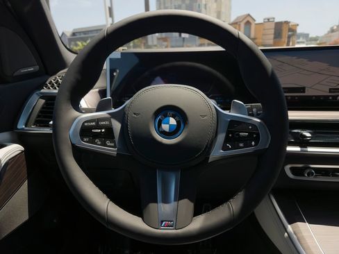 New 2026 BMW X5 xDrive50e w/ M Sport Package AWD/4WD image 15