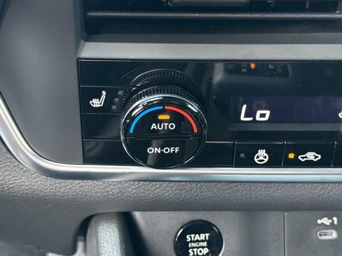 Certified 2026 Nissan Rogue SV w/ SV Premium Package FWD image 18