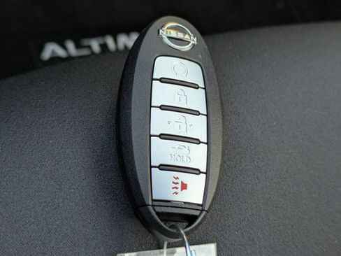 New 2025 Nissan Altima 2.5 S image 28