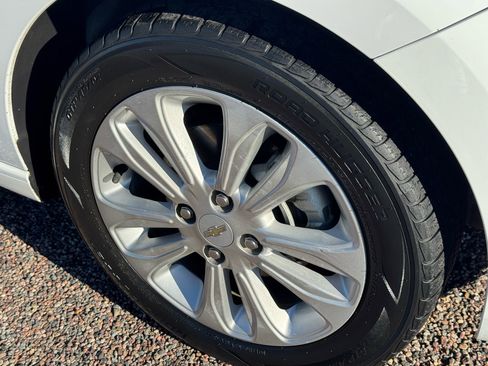 Used 2018 Chevrolet Spark LT image 15