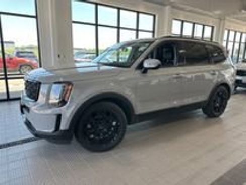 Used 2022 Kia Telluride SX w/ SX Prestige Package AWD/4WD image 1