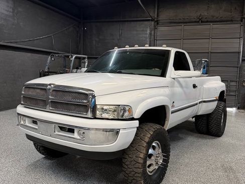 Used 1995 Dodge Ram 3500 Truck 4x4 Regular Cab image 1