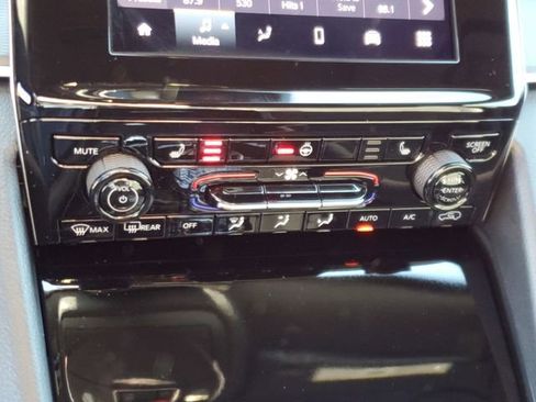 New 2025 Jeep Grand Cherokee L Altitude RWD image 25
