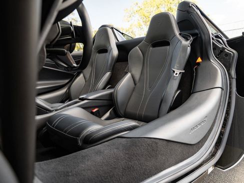 Used 2020 McLaren 720S Luxury image 8
