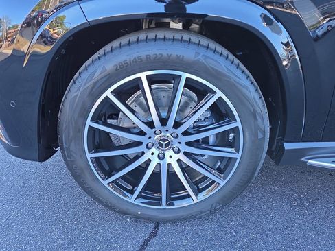 New 2026 Mercedes-Benz GLS 450 GLS 450 image 9