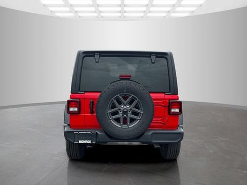 Used 2024 Jeep Wrangler Unlimited Sport AWD/4WD image 6
