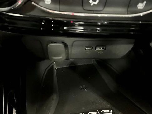 Certified 2025 Chevrolet Trax ACTIV w/ Sunroof Package FWD image 14