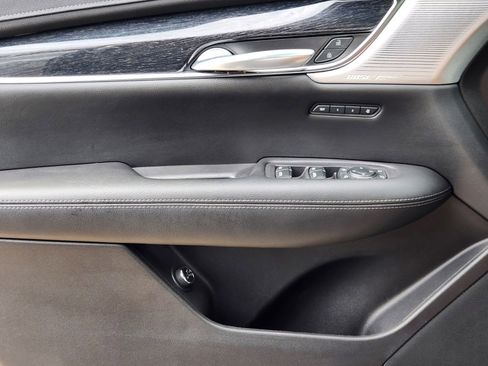 Certified 2022 Cadillac XT5 Premium Luxury w/ Technology Package FWD image 21