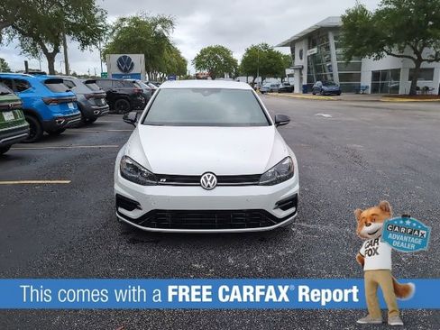 Used 2018 Volkswagen Golf R 4-Door image 2