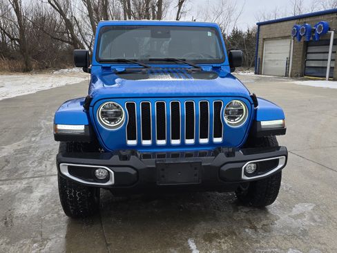 Used 2022 Jeep Wrangler Unlimited Sahara w/ Dual Top Group image 2