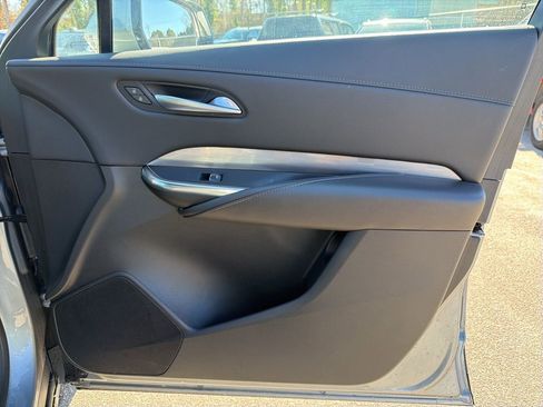 Used 2025 Cadillac XT4 Premium Luxury image 30