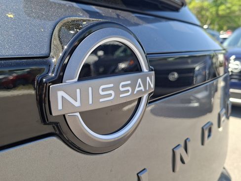 New 2026 Nissan Pathfinder Platinum image 16