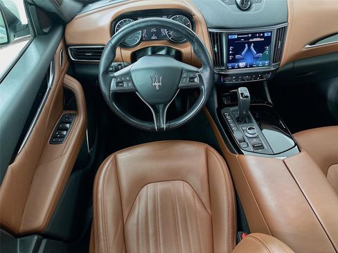 Used 2022 Maserati Levante GT image 15