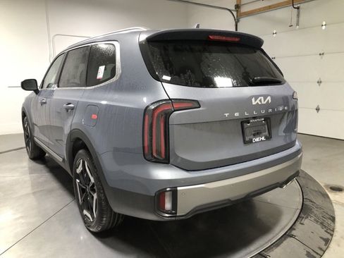 New 2025 Kia Telluride EX w/ EX Captain's Chair Package image 5