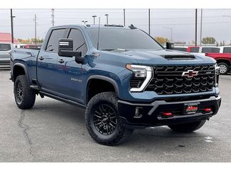 Used 2024 Chevrolet Silverado 2500 ZR2 w/ Technology Package video 2